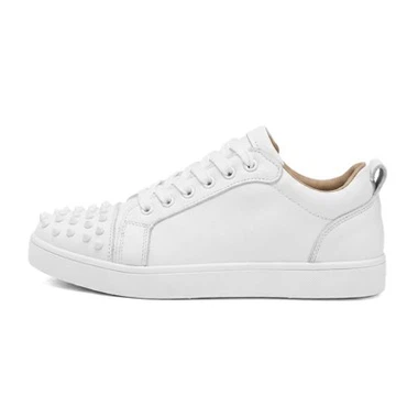 Anpassbare schwarze Sneaker